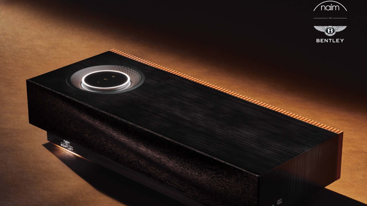 Simple multiroom system1 When using LS50 Wireless II with AirPlay 2, Chromecast or Roon you can stream to multiple speakers around your home at the same time. By using multiple LS50 Wireless II sp (3)-Photoroom
